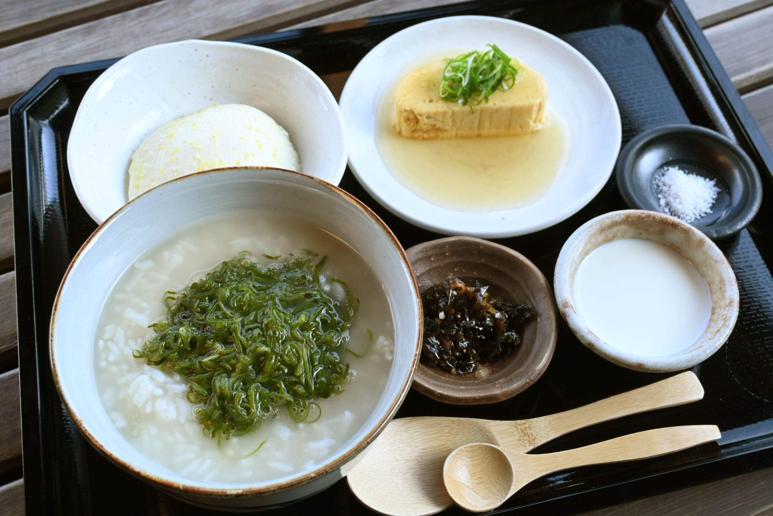 ＜2月＞めかぶ雑炊